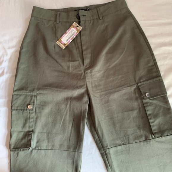 High waisted cargos - Picture 4 of 5